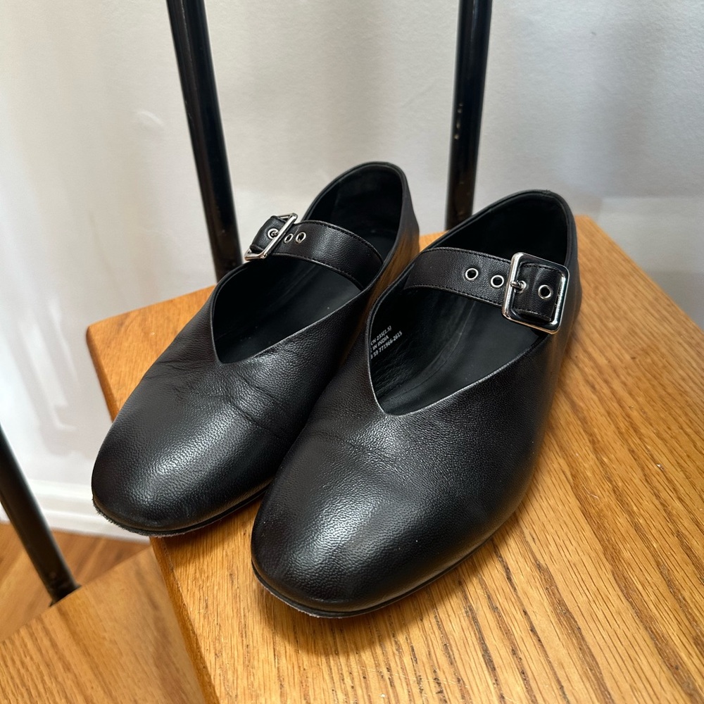 COS buckled ballet flats 37
